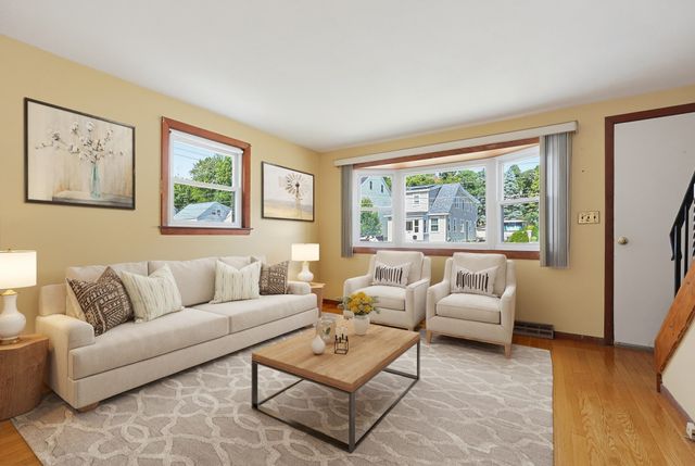 135 Crane St, Dedham, MA 02026