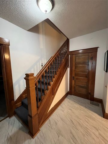 1819 Otley Avenue, Perry, IA 50220