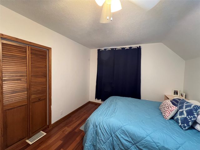 1819 Otley Avenue, Perry, IA 50220