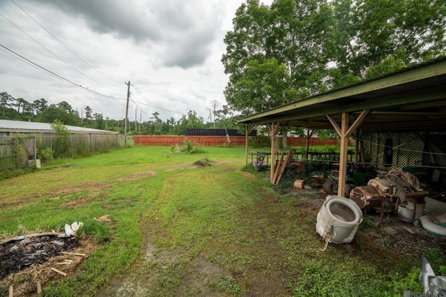 18622 Old Ferry Rd, Maurepas, LA 70449