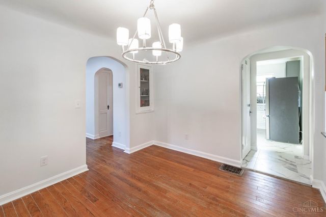 6330 Elbrook Avenue, Golf Manor, OH 45237