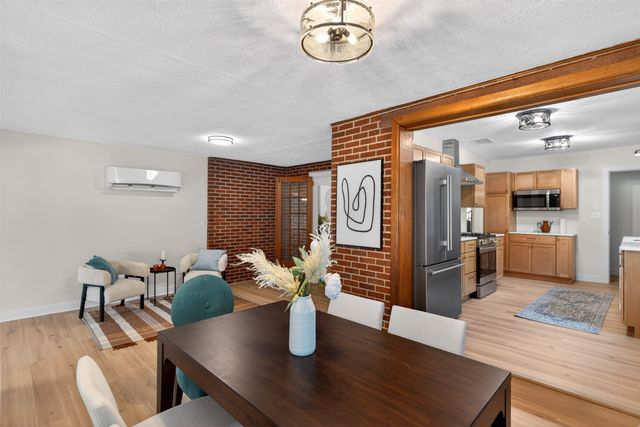 1020 NE 60th Avenue, Des Moines, IA 50313