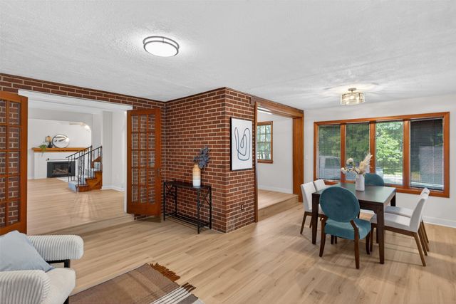 1020 NE 60th Avenue, Des Moines, IA 50313