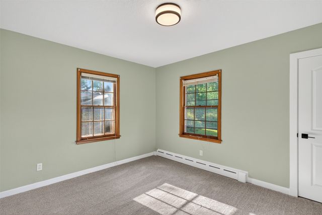 1020 NE 60th Avenue, Des Moines, IA 50313