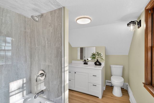 1020 NE 60th Avenue, Des Moines, IA 50313
