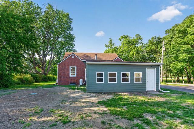 1020 NE 60th Avenue, Des Moines, IA 50313
