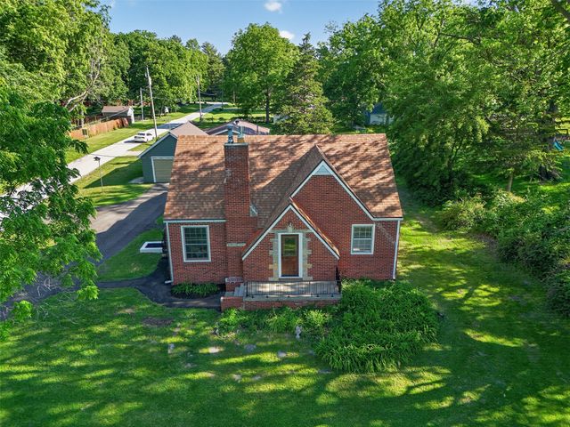 1020 NE 60th Avenue, Des Moines, IA 50313