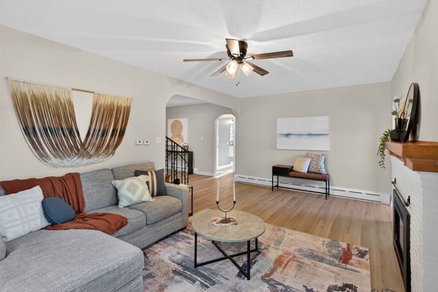 1020 NE 60th Avenue, Des Moines, IA 50313