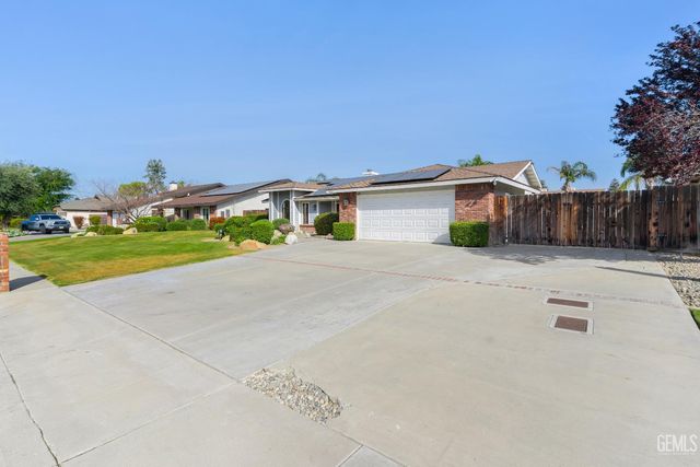 11606 Judy Avenue, Bakersfield, CA 93312
