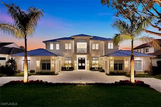 788 Riviera DR, Naples, FL 34103