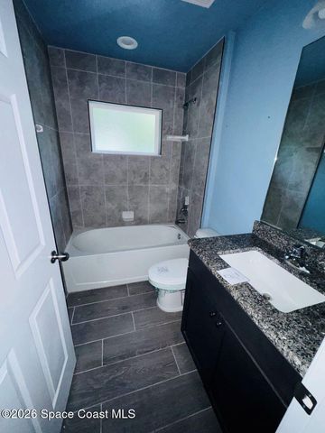 419 Gantry Street SW, Palm Bay, FL 32908