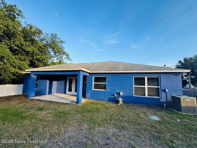 419 Gantry Street SW, Palm Bay, FL 32908