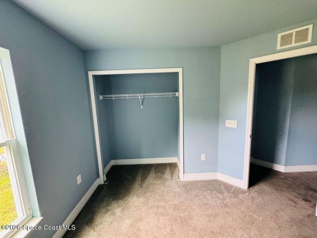 419 Gantry Street SW, Palm Bay, FL 32908