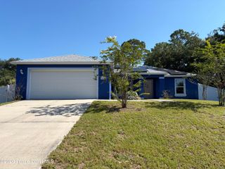 419 Gantry Street SW, Palm Bay, FL 32908
