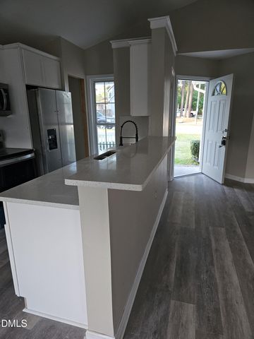 5412 Fieldcross Court, Raleigh, NC 27610