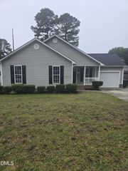 5412 Fieldcross Court, Raleigh, NC 27610
