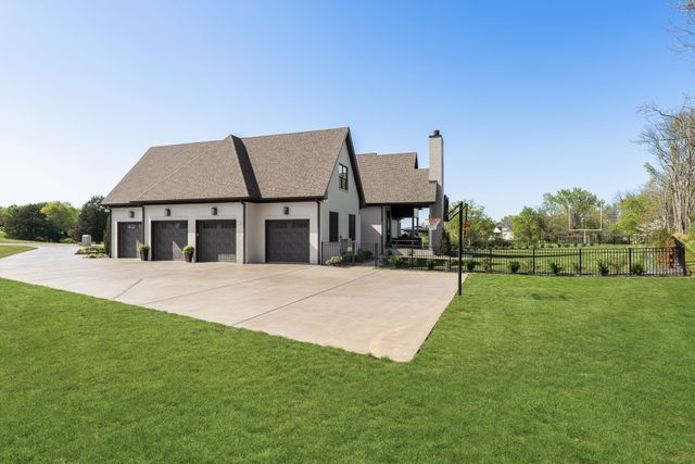 18 Heron Way, Mount Juliet, TN 37122