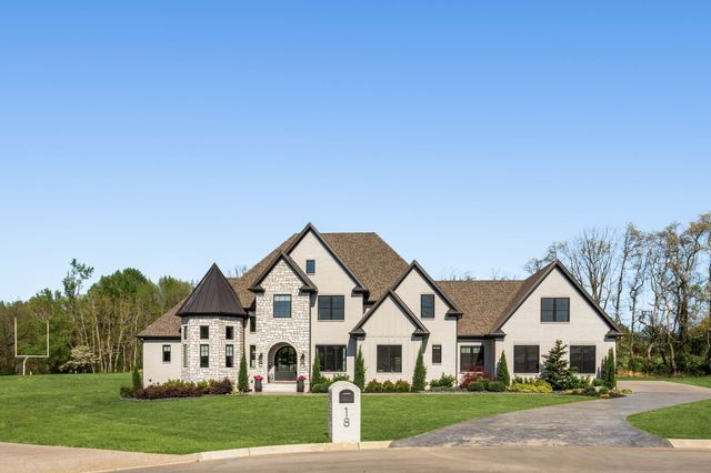 18 Heron Way, Mount Juliet, TN 37122