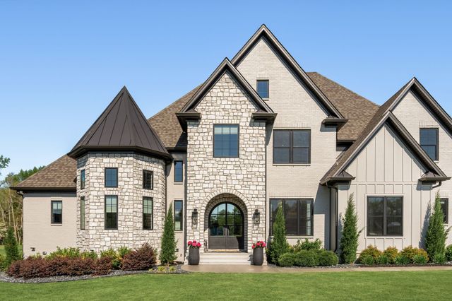 18 Heron Way, Mount Juliet, TN 37122
