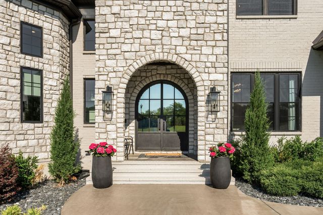 18 Heron Way, Mount Juliet, TN 37122