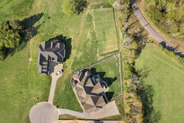 18 Heron Way, Mount Juliet, TN 37122
