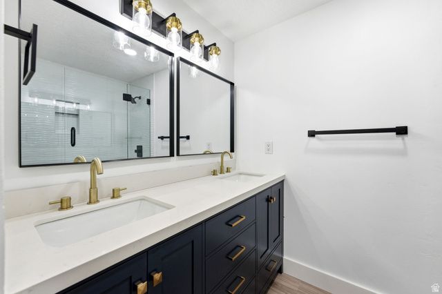 871 N BONITA WAY, Centerville, UT 84014