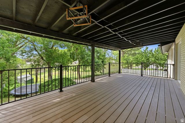 871 N BONITA WAY, Centerville, UT 84014