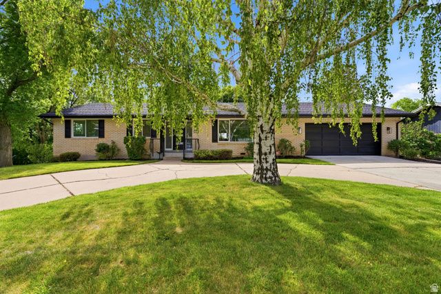 871 N BONITA WAY, Centerville, UT 84014