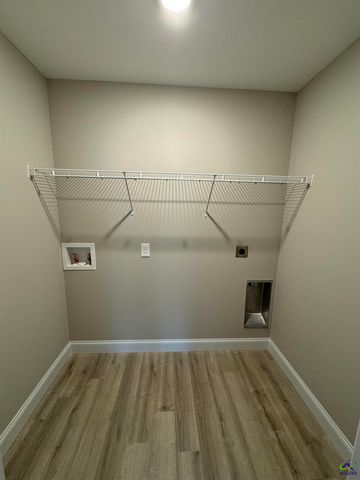 246 Beau Claire Circle, Byron, GA 31008