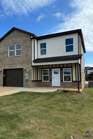 246 Beau Claire Circle, Byron, GA 31008