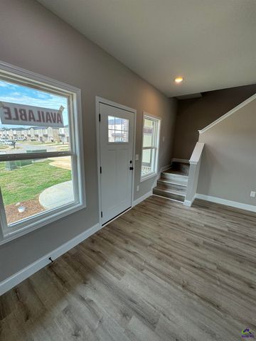 246 Beau Claire Circle, Byron, GA 31008