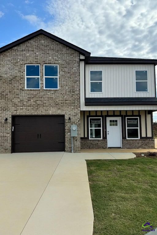 246 Beau Claire Circle, Byron, GA 31008