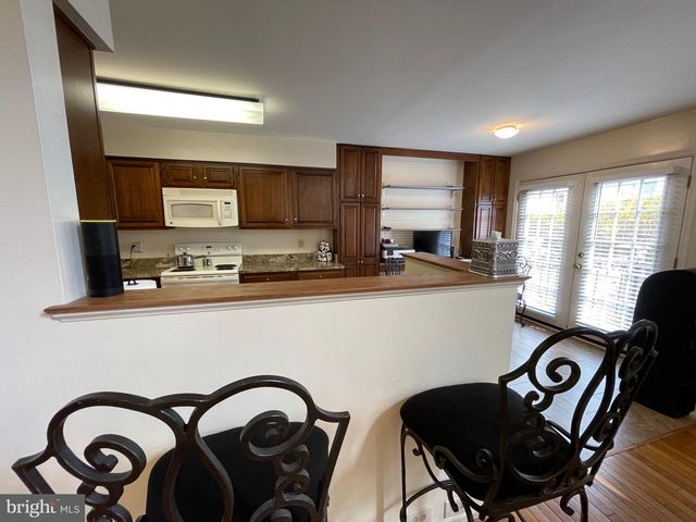 10926 BLOOMINGDALE DR, Rockville, MD 20852