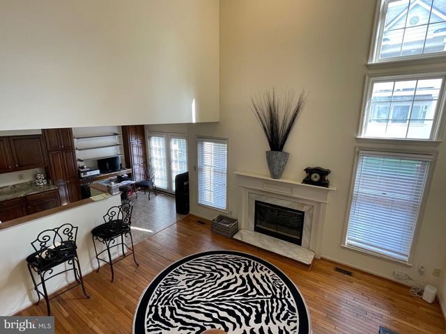 10926 BLOOMINGDALE DR, Rockville, MD 20852