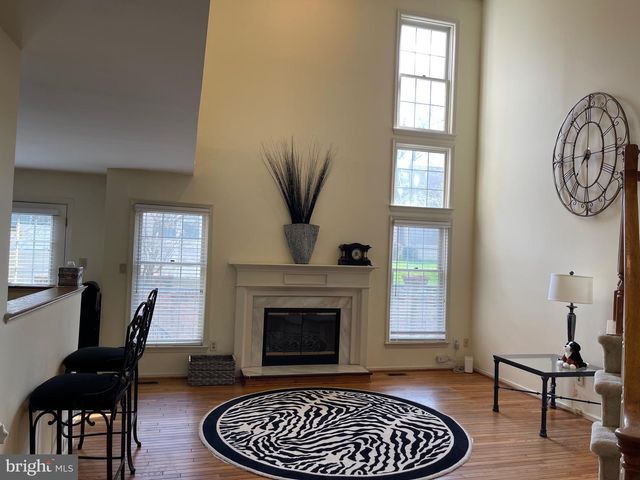 10926 BLOOMINGDALE DR, Rockville, MD 20852