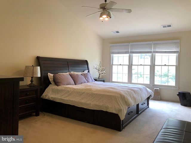 10926 BLOOMINGDALE DR, Rockville, MD 20852