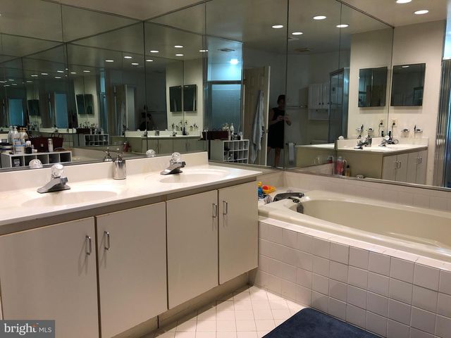 10926 BLOOMINGDALE DR, Rockville, MD 20852