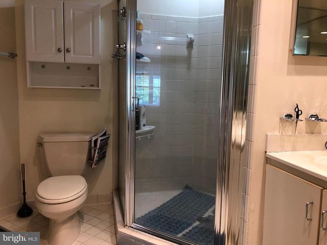 10926 BLOOMINGDALE DR, Rockville, MD 20852