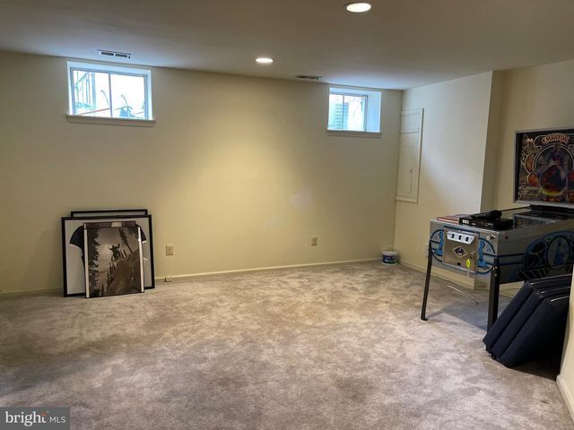 10926 BLOOMINGDALE DR, Rockville, MD 20852