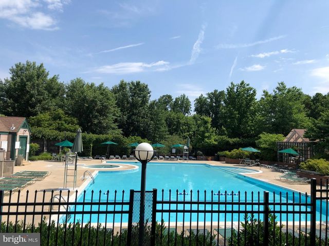 10926 BLOOMINGDALE DR, Rockville, MD 20852