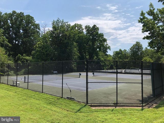 10926 BLOOMINGDALE DR, Rockville, MD 20852