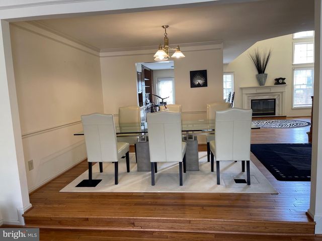 10926 BLOOMINGDALE DR, Rockville, MD 20852