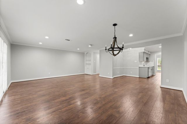 13346 Trail Hollow Drive 3346, Houston, TX 77079