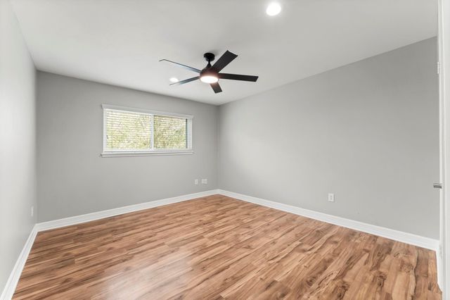 13346 Trail Hollow Drive 3346, Houston, TX 77079