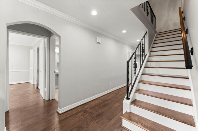 13346 Trail Hollow Drive 3346, Houston, TX 77079