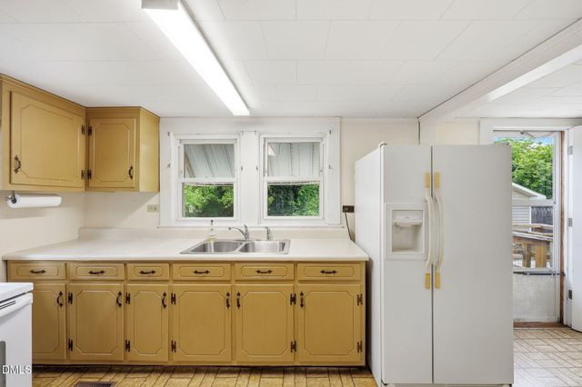 406 S Third Street, Mebane, NC 27302