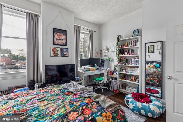 321 N 19TH ST, Philadelphia, PA 19103
