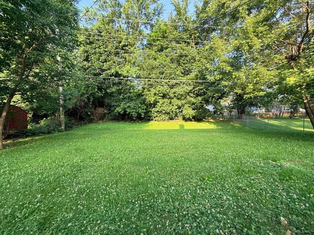 1004 Oakland Drive, Streamwood, IL 60107