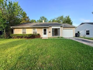 1004 Oakland Drive, Streamwood, IL 60107