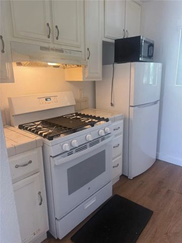 1755 Sherman 205, Long Beach, CA 90804